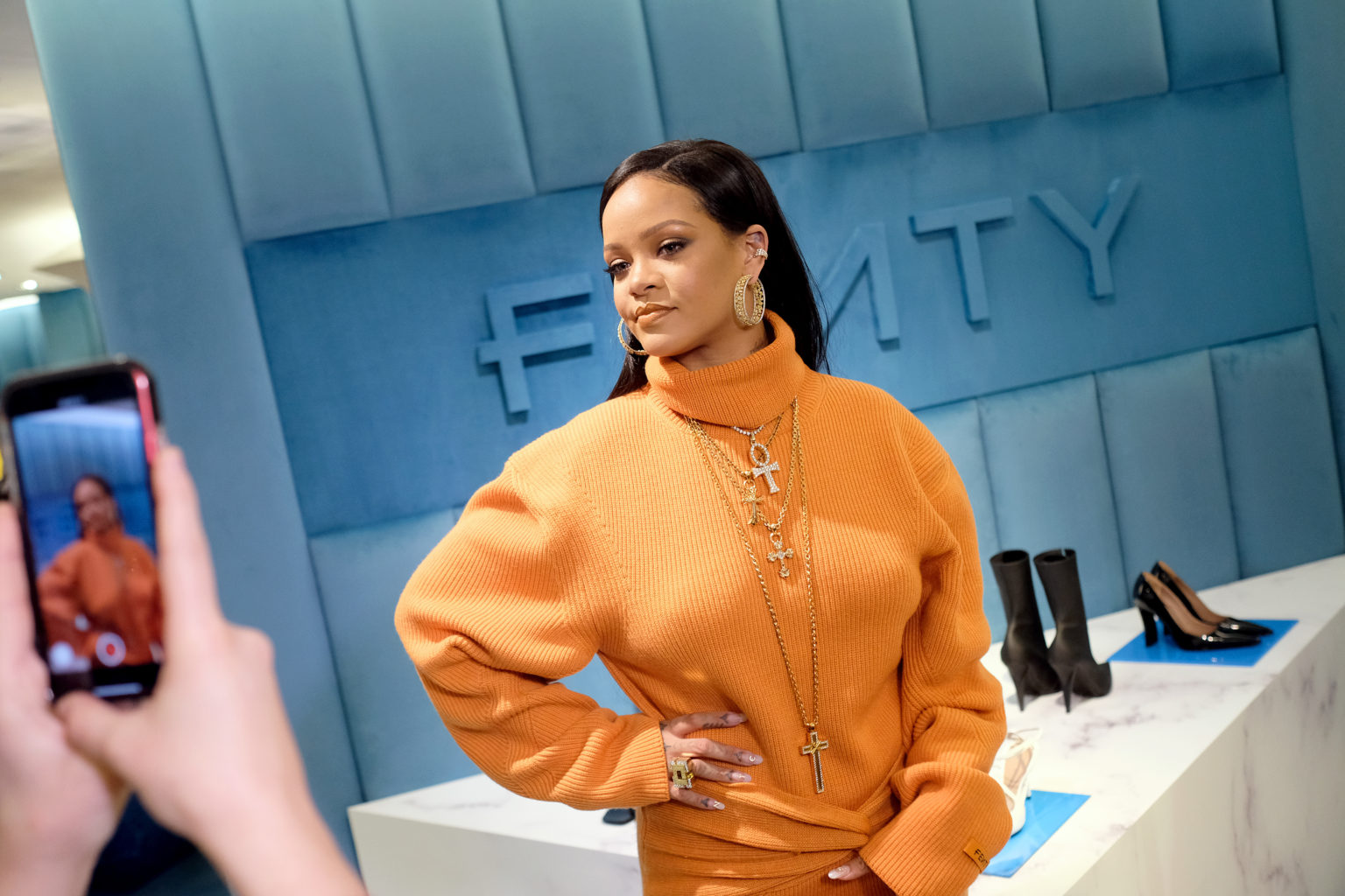 Rihanna is Headlining Super Bowl Halftime Show & Here's Everything You Should Know