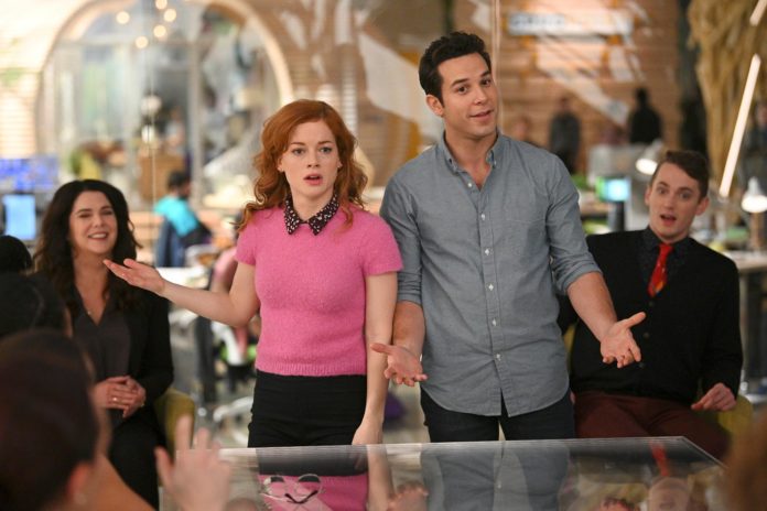 Skylar Astin and Jane Levy in 