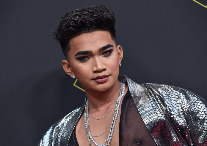 Bretman Rock at the 45th Annual People's Choice Awards in 2019.