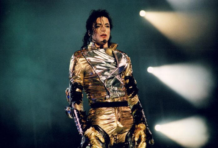 Michael Jackson in concert in 1997