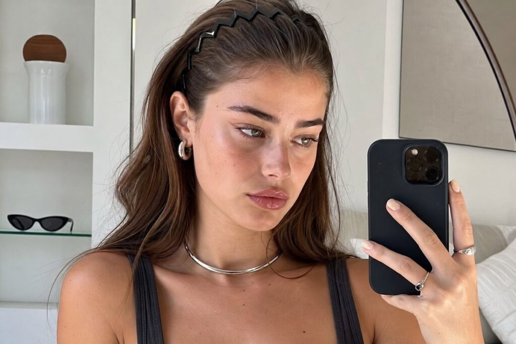 Hailey Bieber Is Making the Y2K Zig-Zag Headband Feel Cool Again