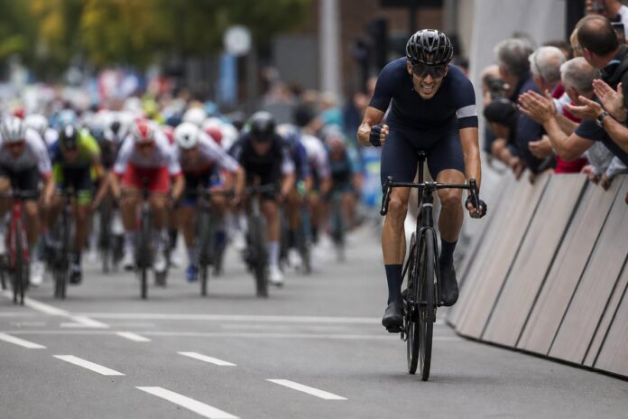 Waerenskjold lands first Tour de France stage victory in record-speed sprint