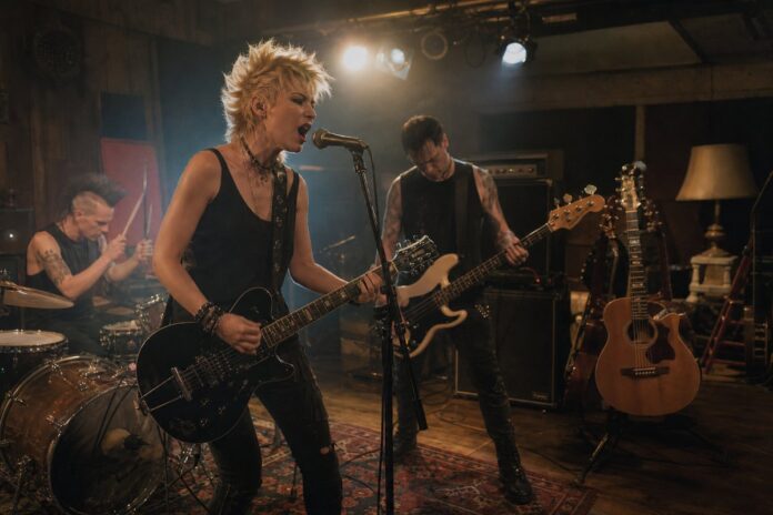 toppoptoday_amyl-and-the-sniffers-tease-country-covers-film-project Amyl And The Sniffers Tease Country Covers Film Project