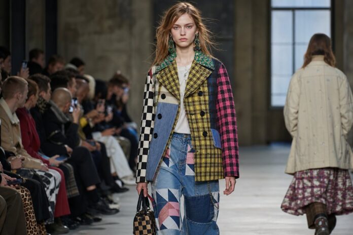 toppoptoday_paolina-russo-blends-nostalgia-skate-culture-and-sustainabil Paolina Russo Blends Nostalgia, Skate Culture, and Sustainability in Copenhagen Spring 2027
